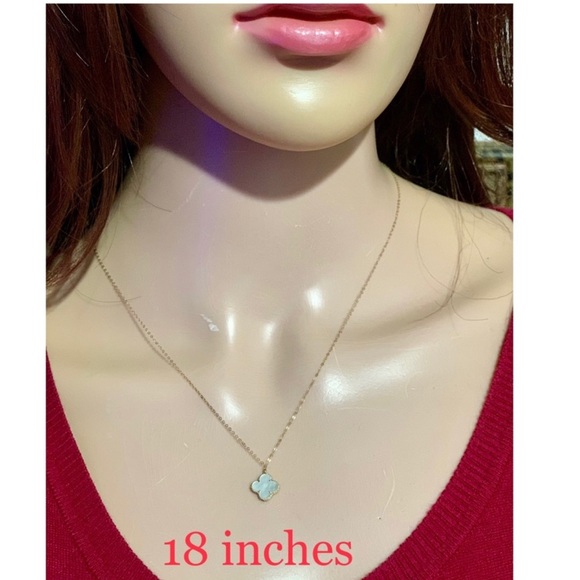 18k Solid Gold Clover Set - Picture 4 of 9